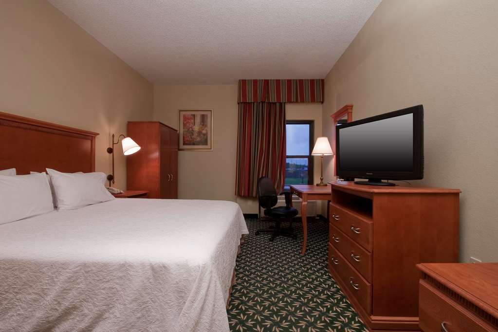 Hampton Hobby Airport Otel